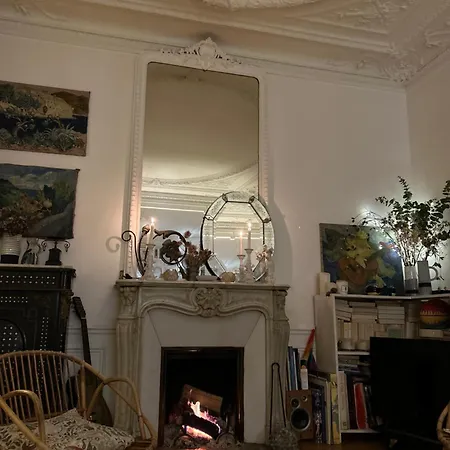 Typique Montmartre Apartment *