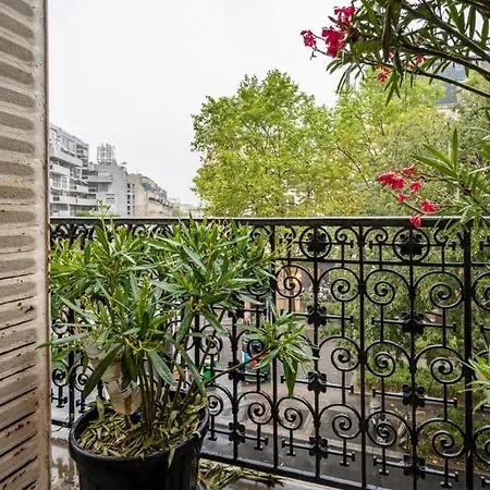 Typique Montmartre شقة